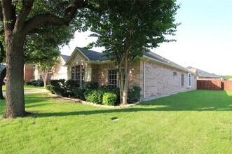 10006 Turrey Pines in Rowlett, TX - Building Photo - Building Photo