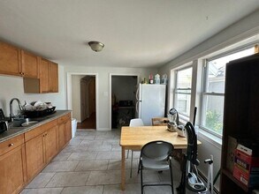 9 Lincoln St in Somerville, MA - Building Photo - Building Photo