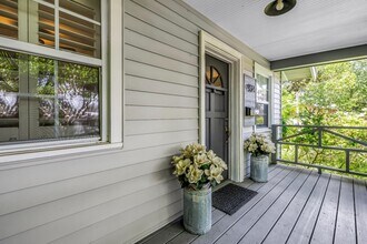 934 21st Ave N in St. Petersburg, FL - Building Photo - Building Photo