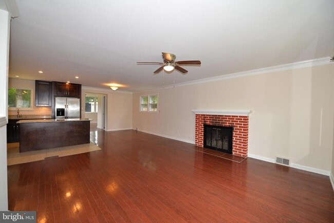 5224 Forman Ct in Springfield, VA - Building Photo - Building Photo