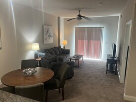 3920 Sharon Rd in Charlotte, NC - Building Photo