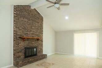 127 Newcastle Cir in Fort Walton Beach, FL - Building Photo - Building Photo