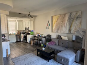 604 Kellogg St in San Marcos, CA - Foto de edificio - Building Photo