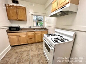 800 Pacific Ave in Long Beach, CA - Building Photo - Building Photo
