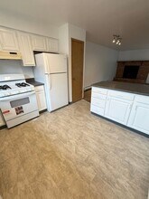 3711 Carleton Ave in Anchorage, AK - Building Photo - Building Photo