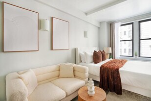 240 W 73rd St in New York, NY - Building Photo