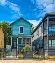 677 Ira St SW in Atlanta, GA - Building Photo