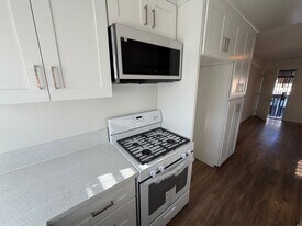 311 Griswold Ave in San Fernando, CA - Building Photo