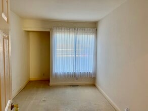 5 Stebbins Close in Ridgefield, CT - Building Photo - Building Photo