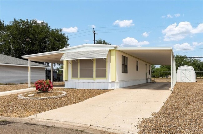 2900 Spur Dr in Mission, TX - Building Photo - Building Photo