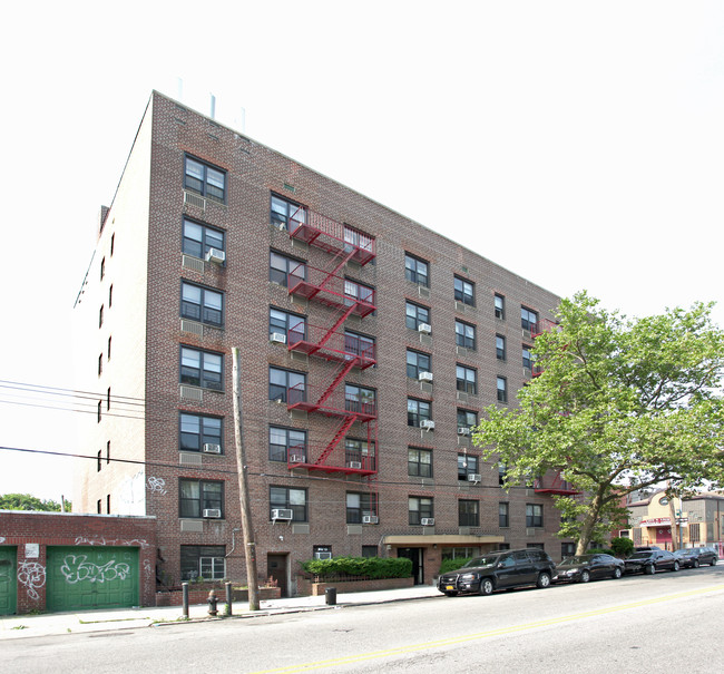 740 Clarkson Ave in Brooklyn, NY - Foto de edificio - Building Photo