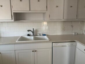 4600 Ocean Beach Blvd, Unit 101 in Cocoa Beach, FL - Building Photo - Building Photo