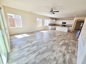 191 Walnut Ct in Fernley, NV - Building Photo - Building Photo