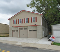 49-53 E Holly Ave in Pitman, NJ - Foto de edificio - Building Photo