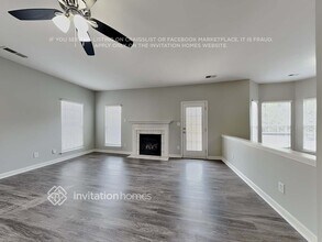 7021 Tanners Creek Dr in Huntersville, NC - Foto de edificio - Building Photo