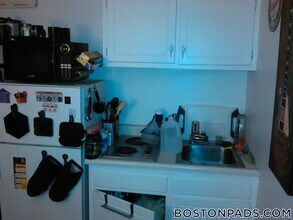 854 Beacon St, Unit 11 in Boston, MA - Building Photo - Building Photo