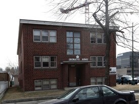 Oronatio Arms in Calgary, AB - Building Photo
