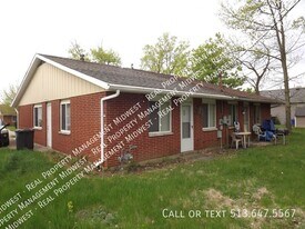 4731 Stratsburg Dr in Dayton, OH - Building Photo