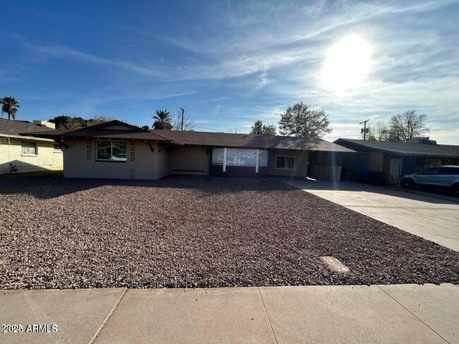 property at 511 W 3rd St