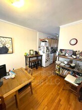 910 W Oakdale Ave in Chicago, IL - Building Photo - Building Photo