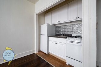 4903 N Christiana Ave, Unit 2 in Chicago, IL - Foto de edificio - Building Photo