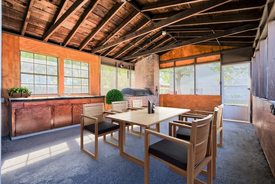 5907 Nancy Ann St in Houston, TX - Building Photo