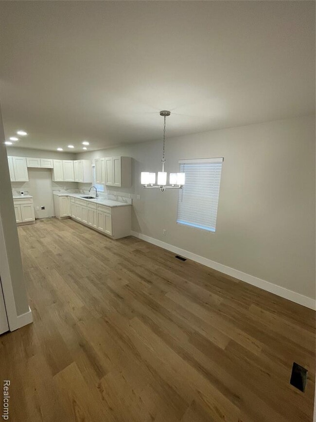 4654 Dickerson Ave in Detroit, MI - Building Photo - Building Photo