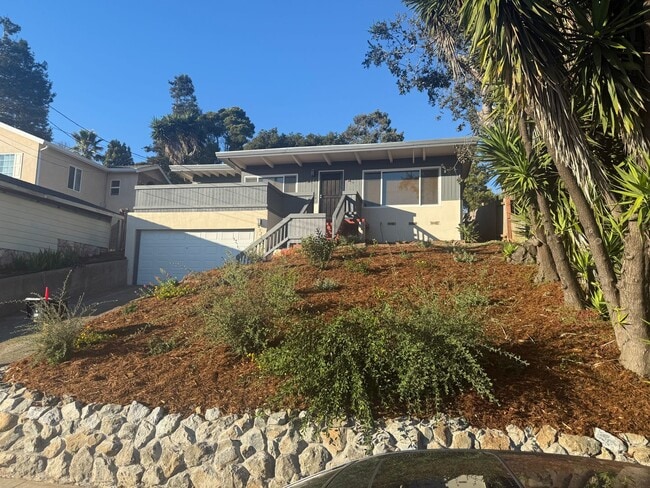 326 Farragut Ave in Vallejo, CA - Building Photo - Building Photo