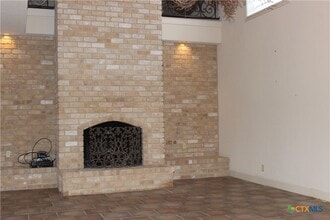 6001 Country Club Dr in Victoria, TX - Building Photo - Building Photo
