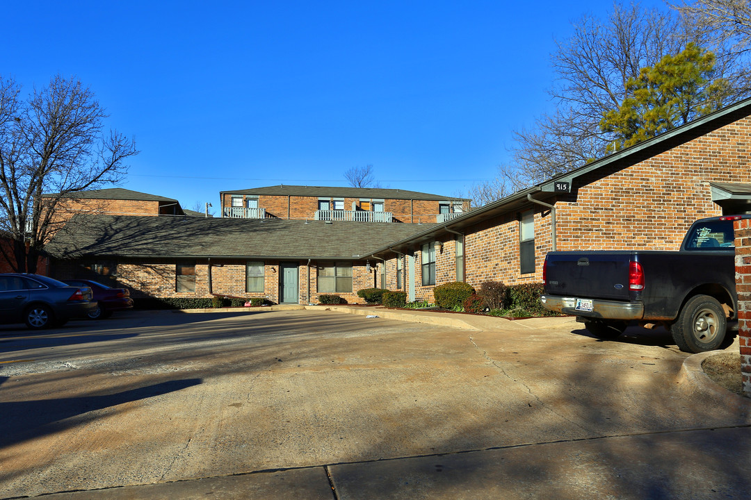 Meridian Place Apartments in Oklahoma City, OK - Building Photo