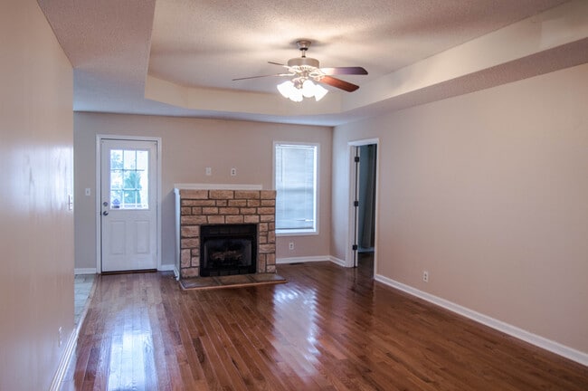 3669 S Naples Ct in Clarksville, TN - Building Photo - Building Photo