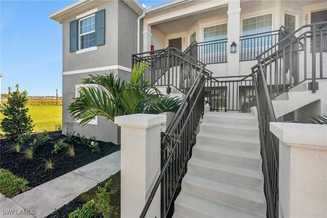 11801 Venetian Lagoon Dr in Ft. Myers, FL - Foto de edificio - Building Photo