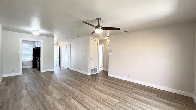 11208 Renel Dr in Austin, TX - Building Photo - Building Photo