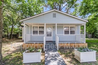 2113 Taylor St in North Charleston, SC - Foto de edificio - Building Photo