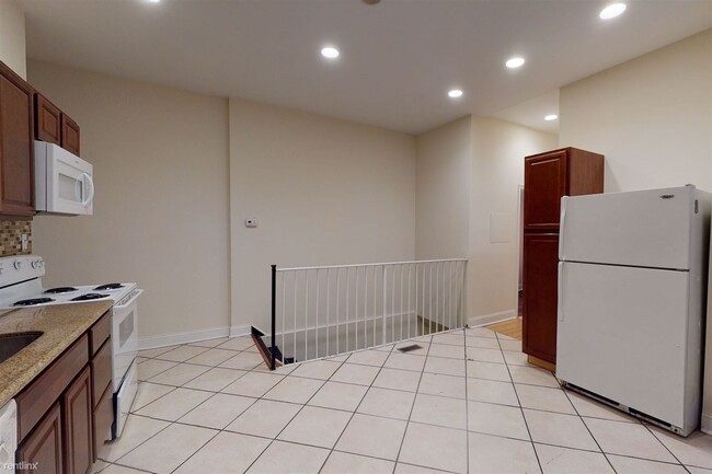 1619 W Diamond St photo'