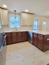 26 Taylor St in Providence, RI - Building Photo - Building Photo