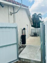 12601 SW 223rd St in Miami, FL - Building Photo