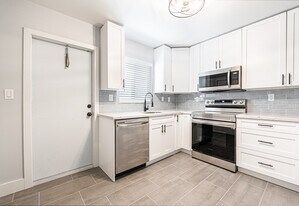 2015 Wilkins Ave in West Palm Beach, FL - Building Photo