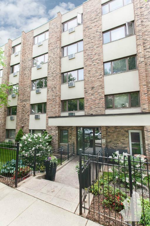 628 W Wrightwood, Unit 317