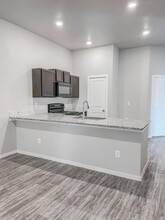 2135 N Texas Ave in Lubbock, TX - Foto de edificio - Building Photo