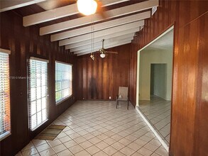 5951 SW 84th St in Miami, FL - Building Photo - Building Photo