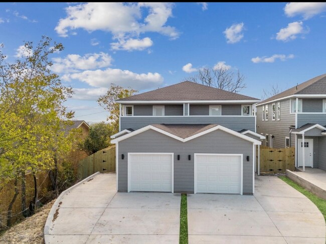 property at 2502 Oxford Ave