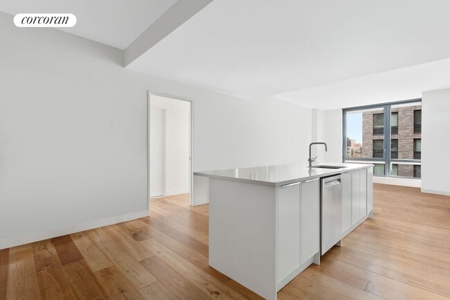 property at 23 W 116th St