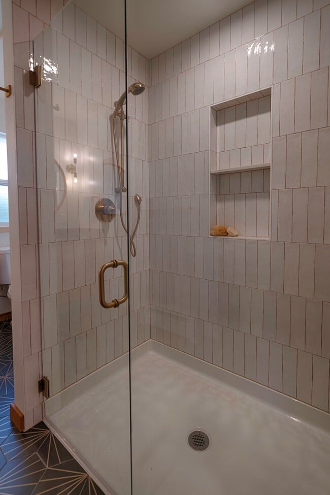 540 N 83rd St in Seattle, WA - Building Photo - Building Photo