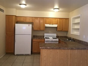 7893 W Pasadena Ave in Glendale, AZ - Building Photo - Building Photo