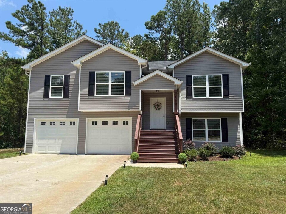 160 Misty Grove Ln in Eatonton, GA - Building Photo