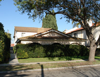 4221-4227 Green Ave in Los Alamitos, CA - Foto de edificio - Building Photo