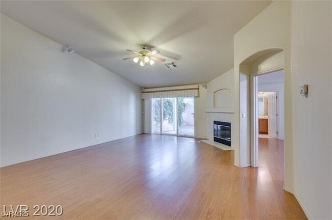 10308 Juniper Creek Ln in Las Vegas, NV - Foto de edificio - Building Photo