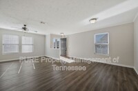 2001 Ethan Ln in Nashville, TN - Building Photo - Building Photo