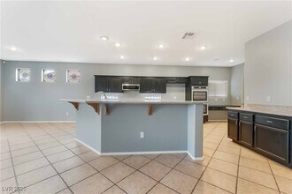 10530 Canon Perdido St in Las Vegas, NV - Building Photo - Building Photo